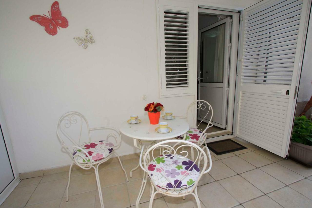Apartmani Ivona & Ivo Makarska Exterior foto